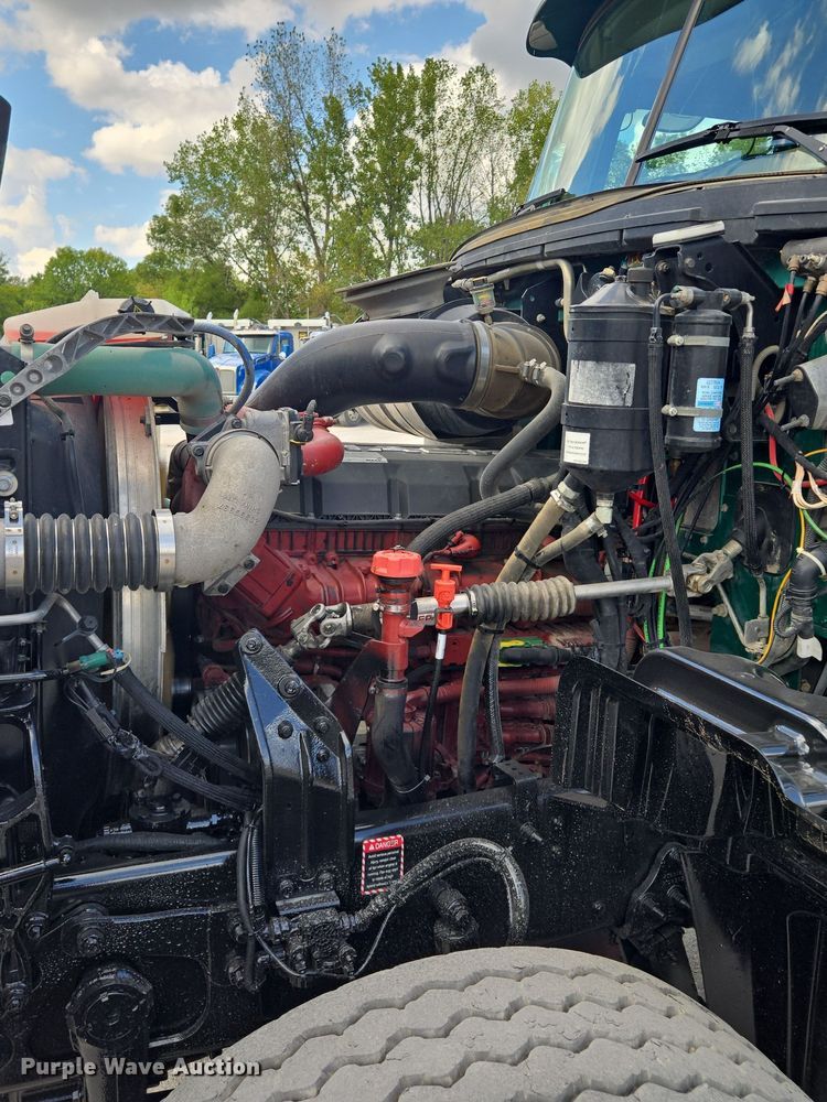 image for item OF9880 2018 Mack GU713 dump truck