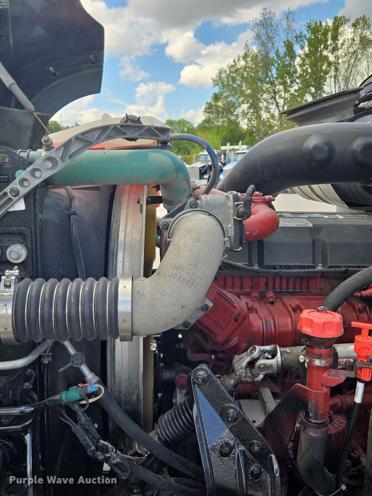 image for item OF9880 2018 Mack GU713 dump truck