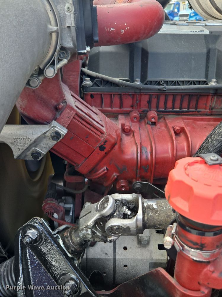 image for item OF9880 2018 Mack GU713 dump truck