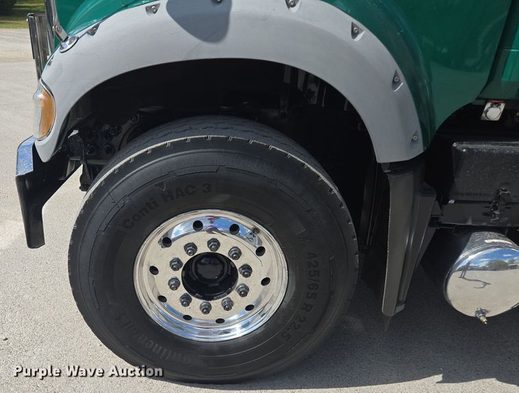 image for item OF9880 2018 Mack GU713 dump truck