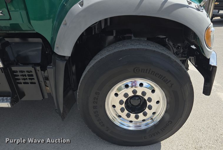 image for item OF9880 2018 Mack GU713 dump truck