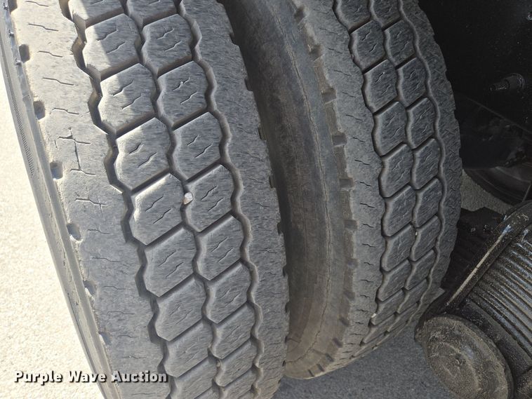 image for item OF9880 2018 Mack GU713 dump truck