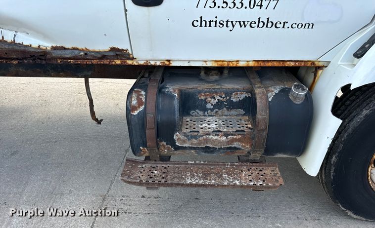 image for item OG9652 2004 International  4300 dump truck