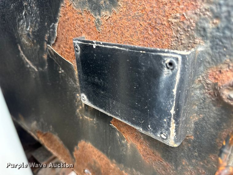 image for item OG9652 2004 International  4300 dump truck