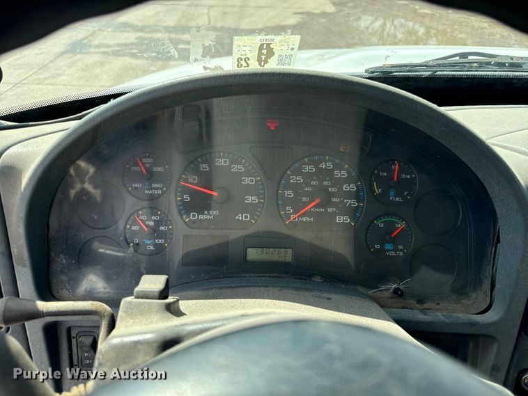 image for item OG9652 2004 International  4300 dump truck