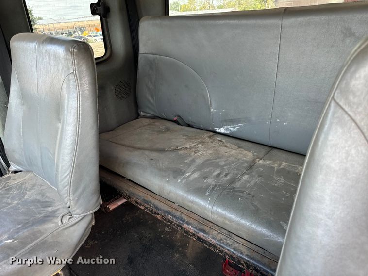 image for item OG9652 2004 International  4300 dump truck