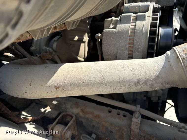 image for item OG9652 2004 International  4300 dump truck