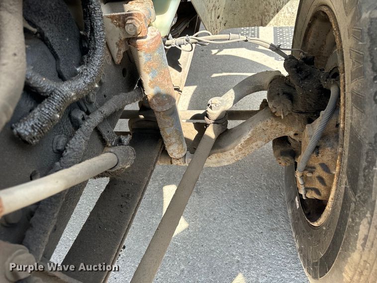 image for item OG9652 2004 International  4300 dump truck