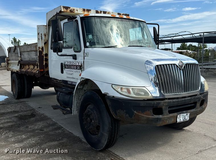 image for item OG9653 2005 International  4300 dump truck