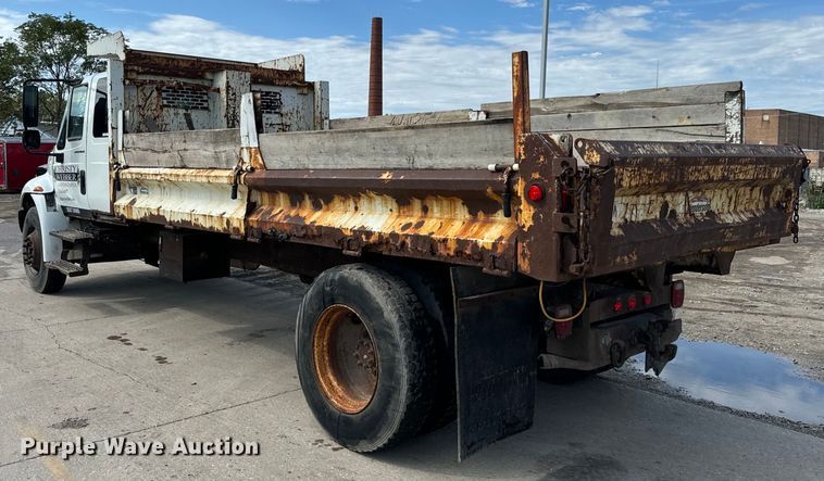 image for item OG9653 2005 International  4300 dump truck