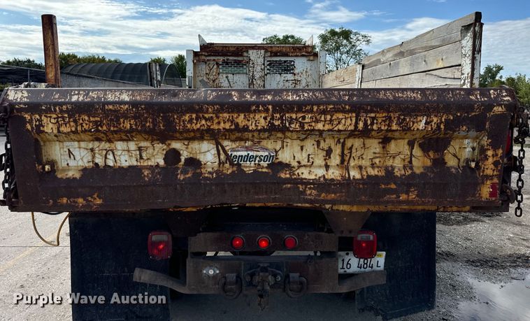 image for item OG9653 2005 International  4300 dump truck