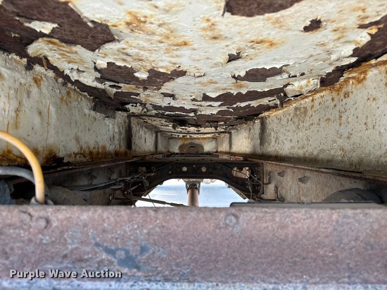 image for item OG9653 2005 International  4300 dump truck