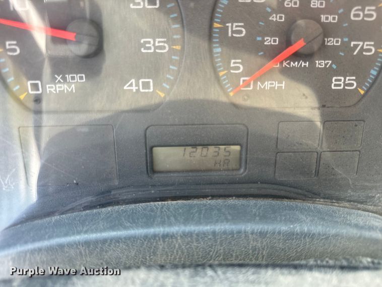 image for item OG9653 2005 International  4300 dump truck