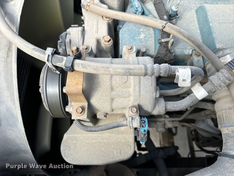 image for item OG9653 2005 International  4300 dump truck