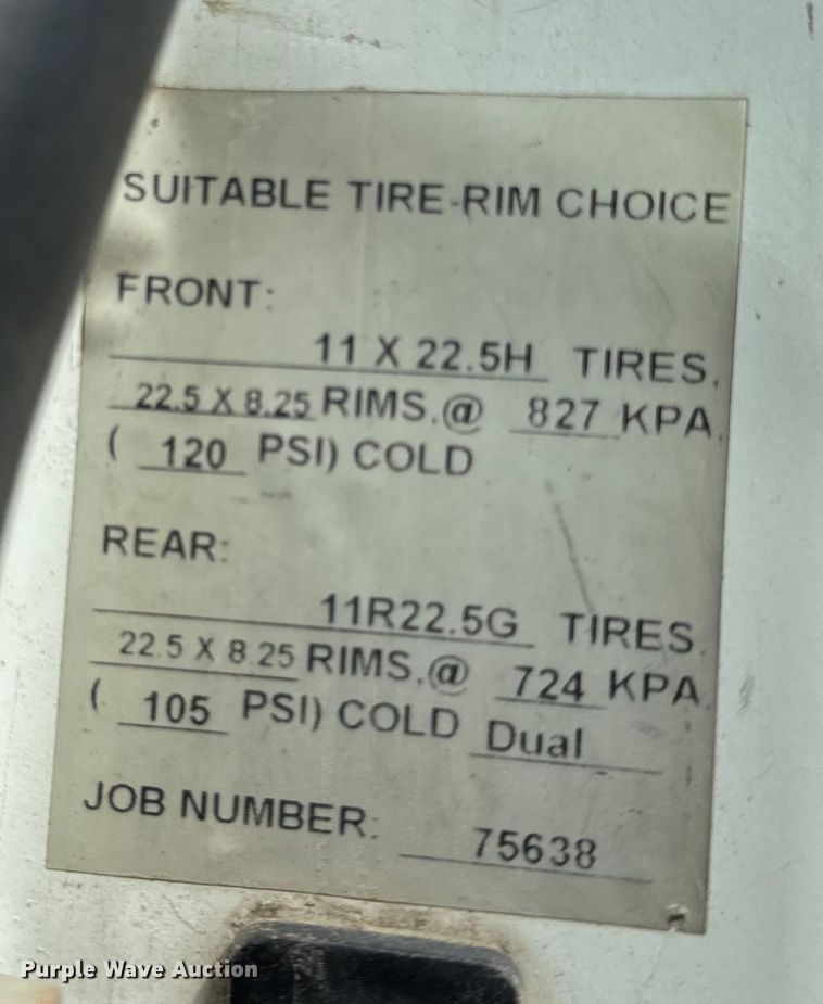 image for item OG9653 2005 International  4300 dump truck