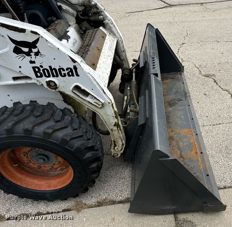 image for item OG9680 2005 Bobcat S175 skid steer loader