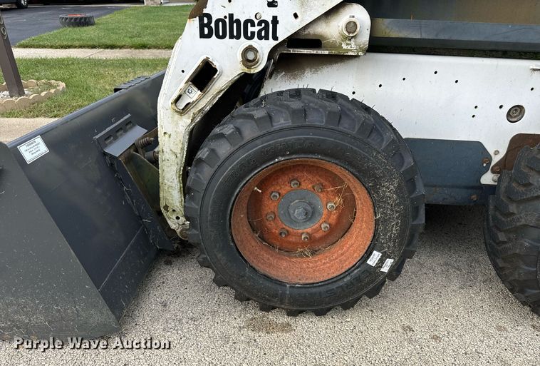 image for item OG9680 2005 Bobcat S175 skid steer loader
