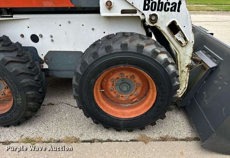 image for item OG9680 2005 Bobcat S175 skid steer loader