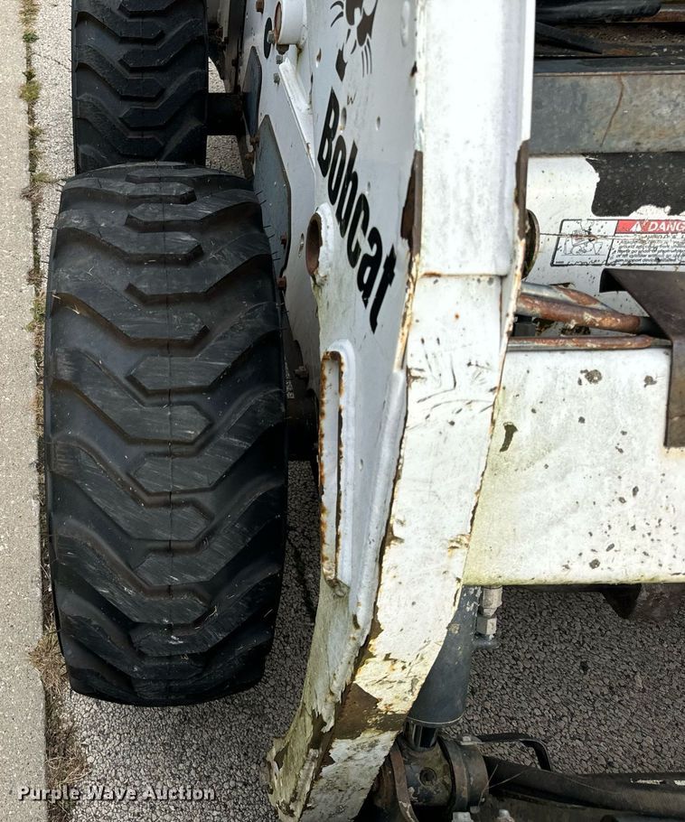 image for item OG9680 2005 Bobcat S175 skid steer loader