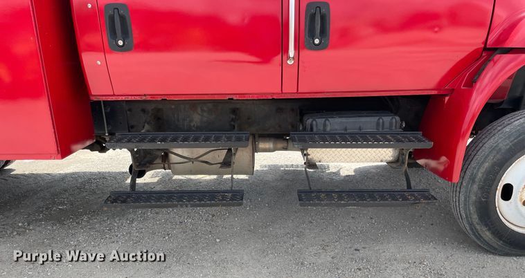 image for item OG9966 2008 International  4300 Crew Cab utility / service truck