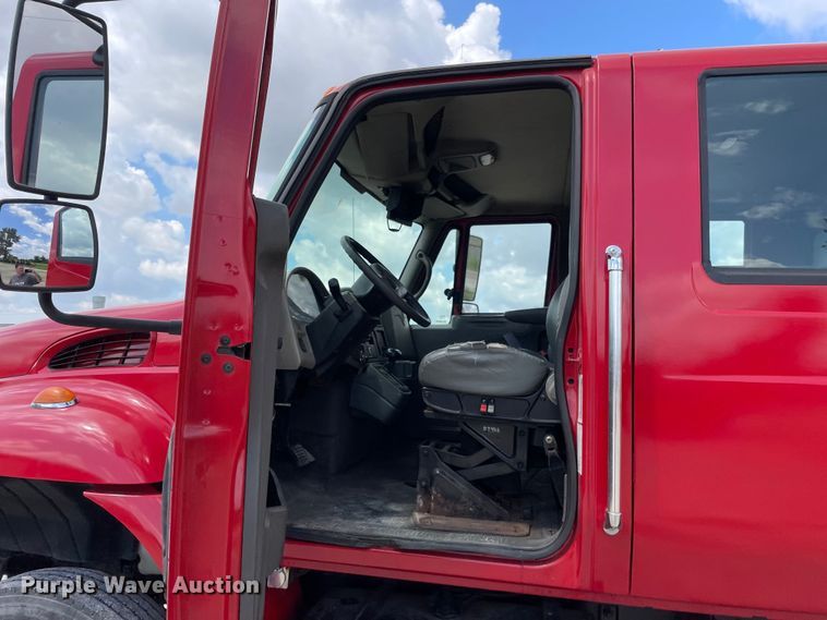 image for item OG9966 2008 International  4300 Crew Cab utility / service truck