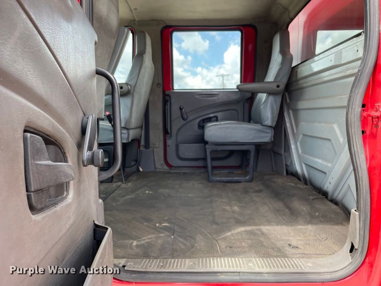 image for item OG9966 2008 International  4300 Crew Cab utility / service truck