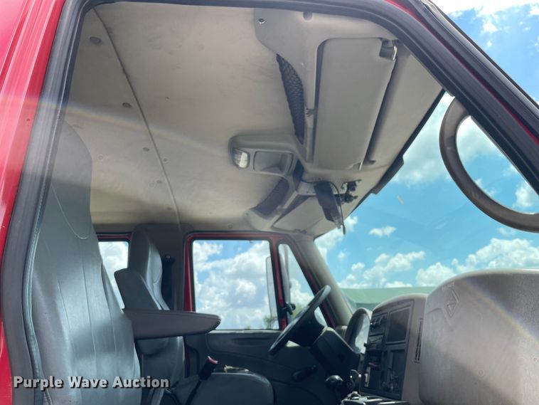 image for item OG9966 2008 International  4300 Crew Cab utility / service truck