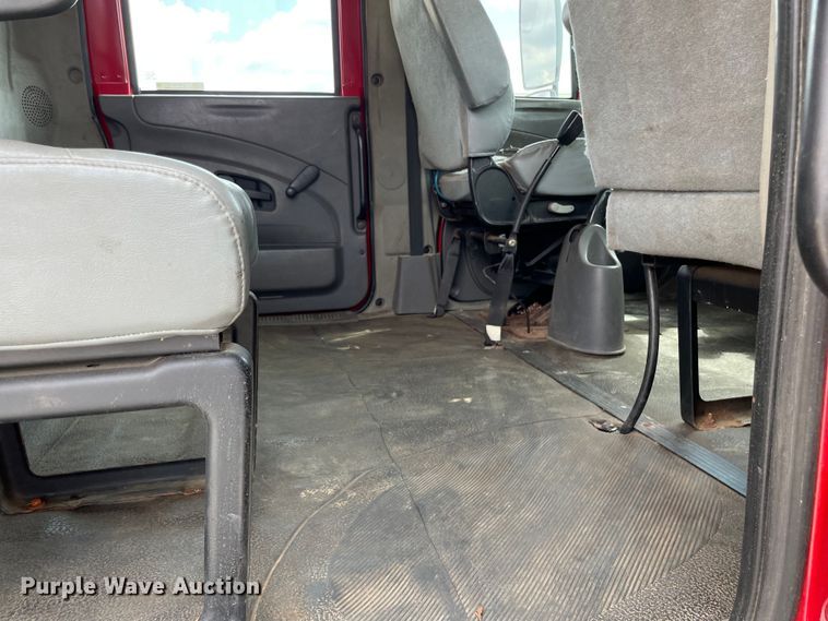 image for item OG9966 2008 International  4300 Crew Cab utility / service truck