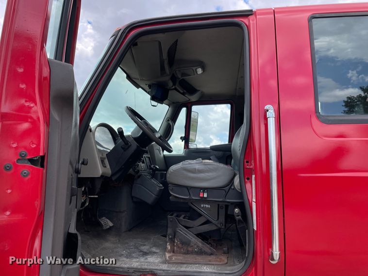 image for item OG9966 2008 International  4300 Crew Cab utility / service truck