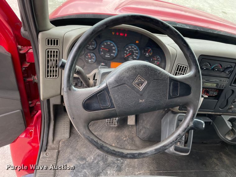 image for item OG9966 2008 International  4300 Crew Cab utility / service truck