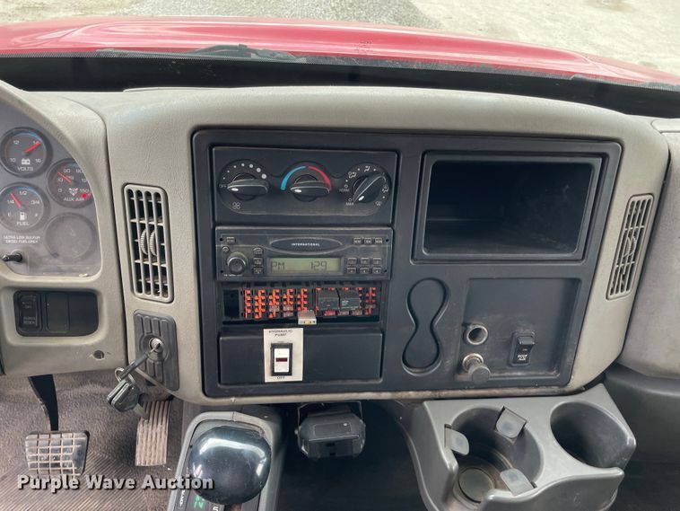 image for item OG9966 2008 International  4300 Crew Cab utility / service truck