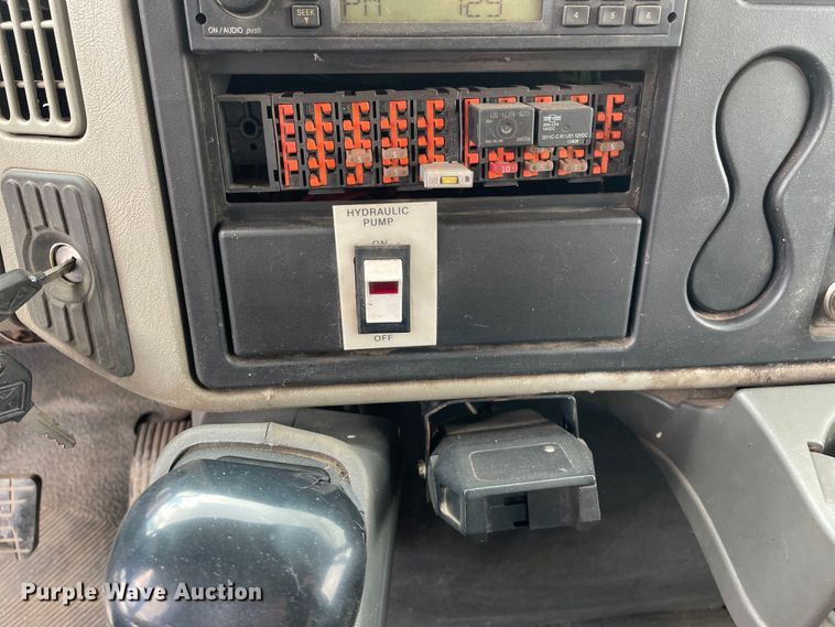 image for item OG9966 2008 International  4300 Crew Cab utility / service truck