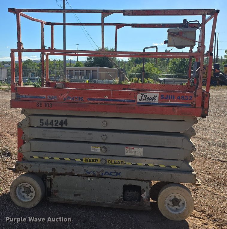 image for item OH9778 Skyjack  SJIII 4832 scissor lift