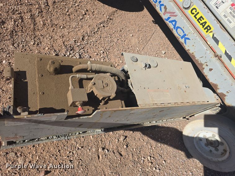 image for item OH9778 Skyjack  SJIII 4832 scissor lift