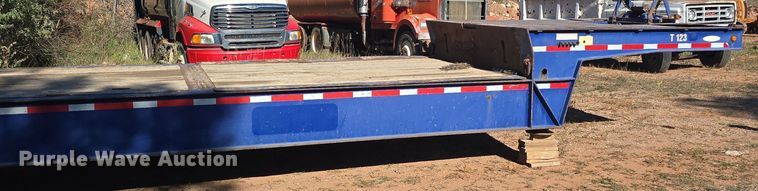 image for item OH9779 2008 Ledwell 10x48 drop deck hydraulic tail equipment trailer