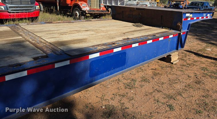 image for item OH9779 2008 Ledwell 10x48 drop deck hydraulic tail equipment trailer