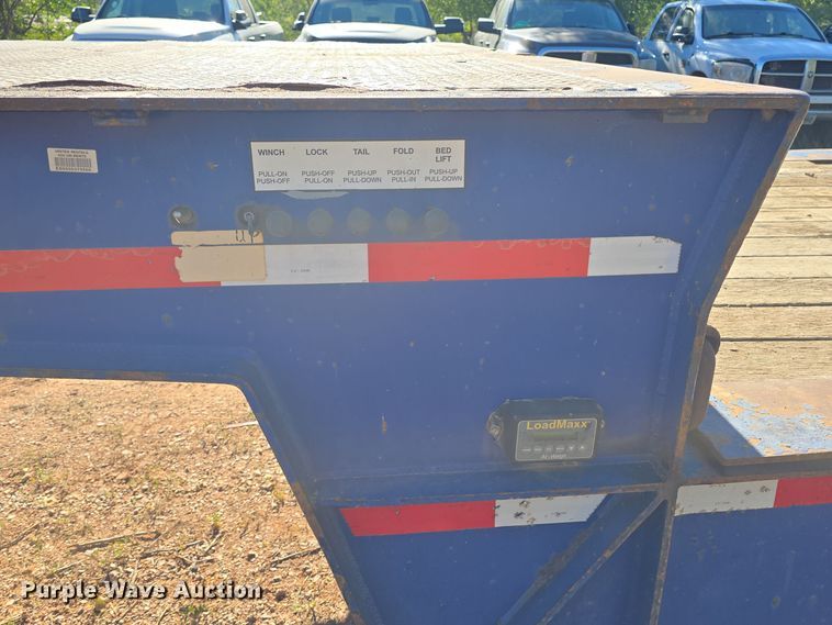 image for item OH9779 2008 Ledwell 10x48 drop deck hydraulic tail equipment trailer