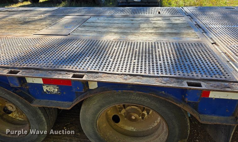 image for item OH9779 2008 Ledwell 10x48 drop deck hydraulic tail equipment trailer