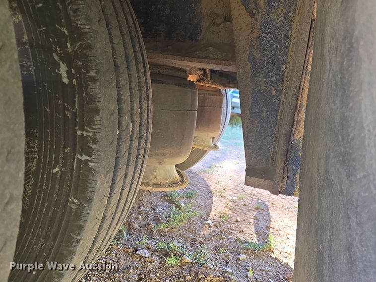 image for item OH9779 2008 Ledwell 10x48 drop deck hydraulic tail equipment trailer