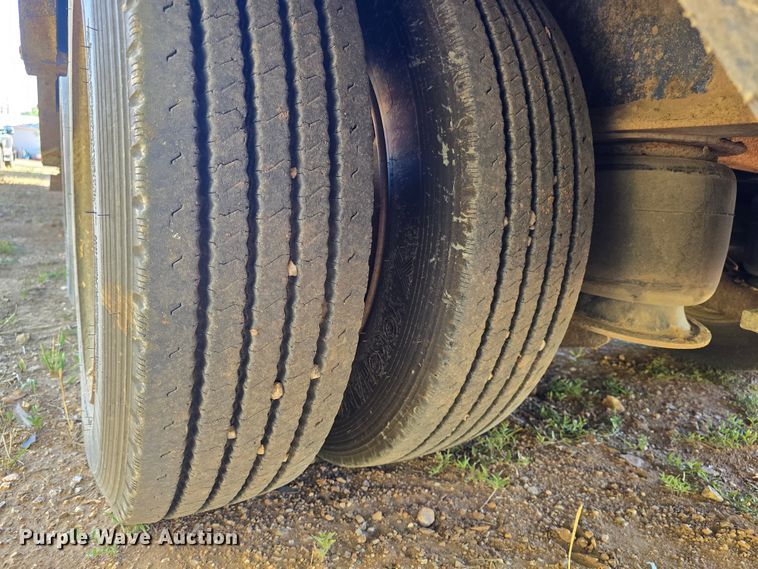 image for item OH9779 2008 Ledwell 10x48 drop deck hydraulic tail equipment trailer