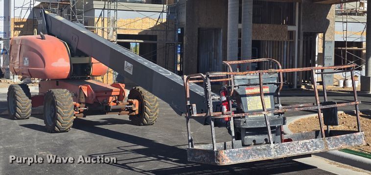 image for item OH9780 2005 JLG 800S boom lift