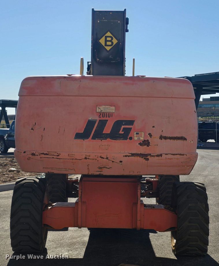 image for item OH9780 2005 JLG 800S boom lift