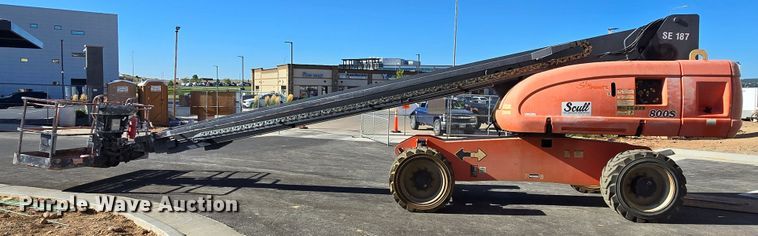 image for item OH9780 2005 JLG 800S boom lift