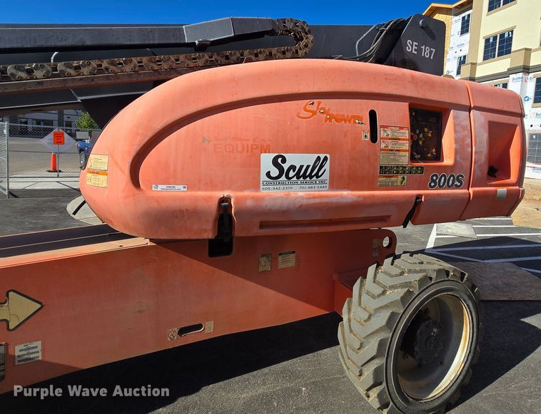image for item OH9780 2005 JLG 800S boom lift