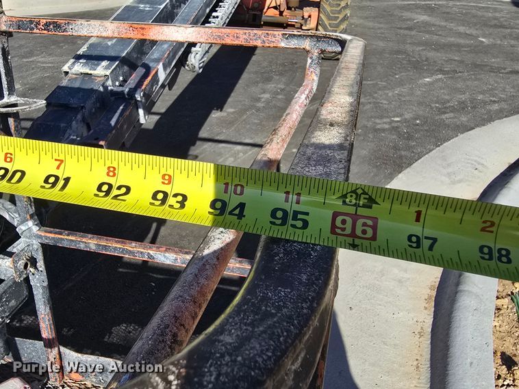 image for item OH9780 2005 JLG 800S boom lift