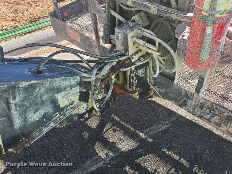 image for item OH9780 2005 JLG 800S boom lift