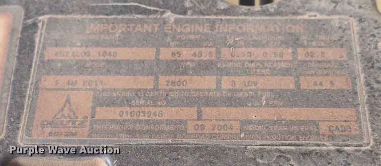 image for item OH9780 2005 JLG 800S boom lift