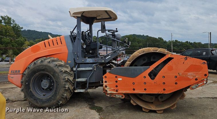 image for item OJ9855 2015 Hamm H11iP single drum vibratory roller