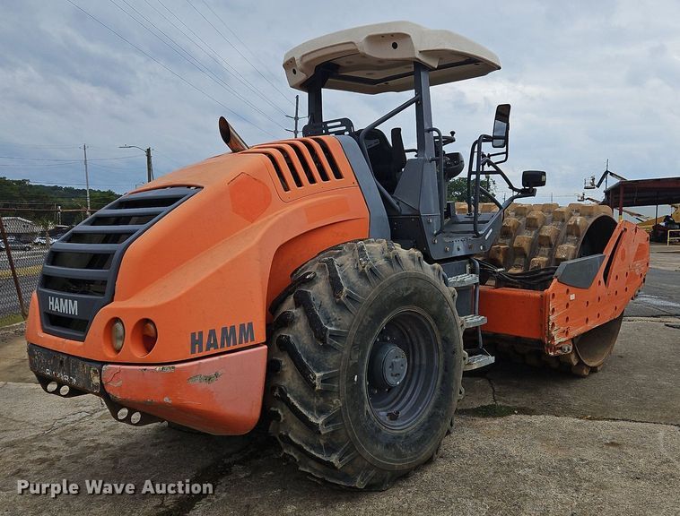 image for item OJ9855 2015 Hamm H11iP single drum vibratory roller