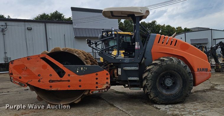 image for item OJ9855 2015 Hamm H11iP single drum vibratory roller